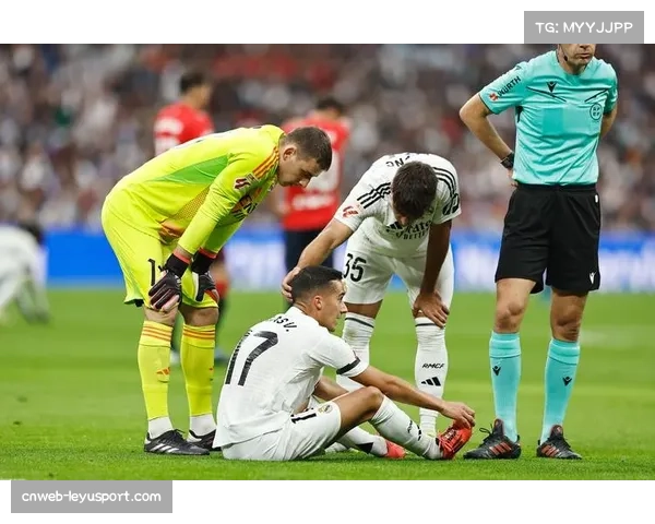 通讯：伯纳乌的寂静与欢呼——记录皇马一次由区域防守成功断球发起的致命反击全过程